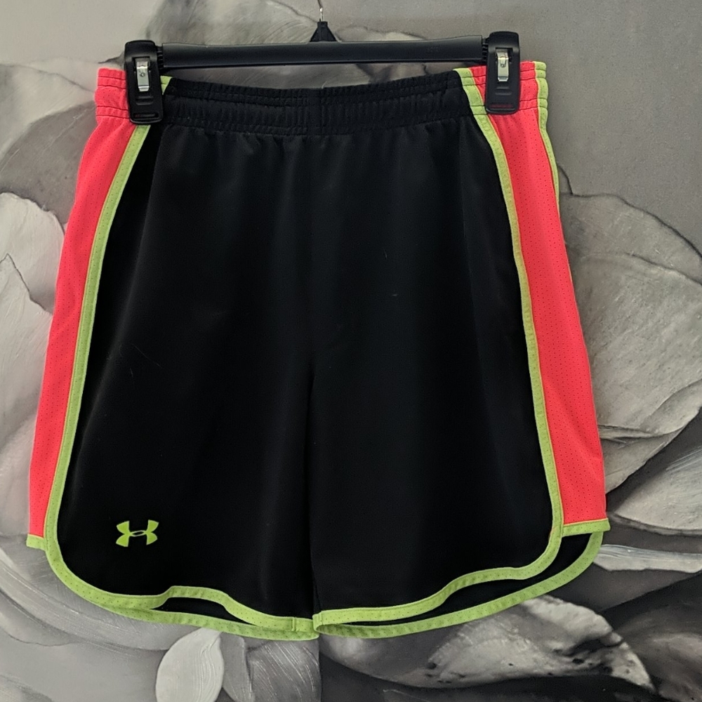 Under Armour, Loose, Heat Gear Shorts